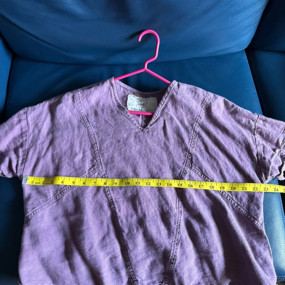 BASEL boxy linen top in beautiful dusty lavender. Size M - Picture 3 of 5